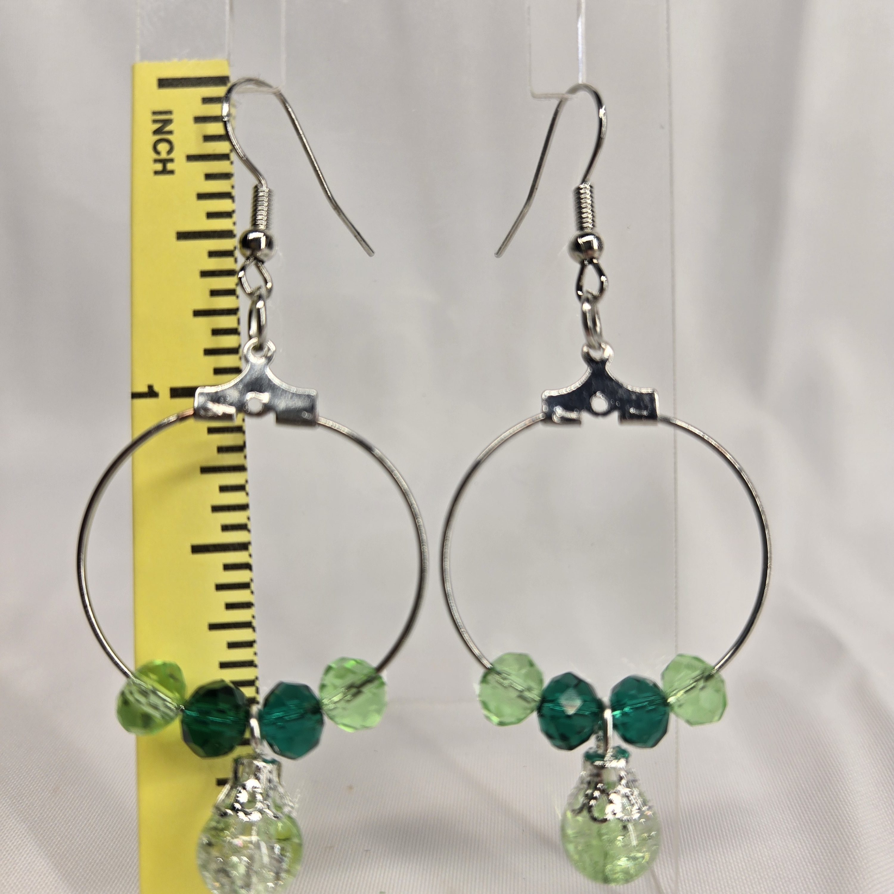 278 Elegant Green Hoop Earrings 278 Elegant Green Hoop Earrings